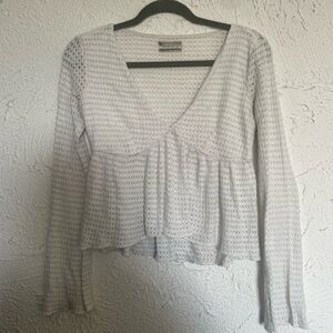 V-Neck top with flare sleeves